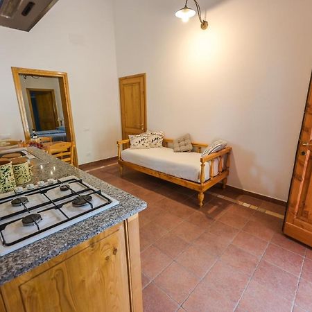 Agriturismo Poggio Al Pino Montelupo Fiorentino Buitenkant foto