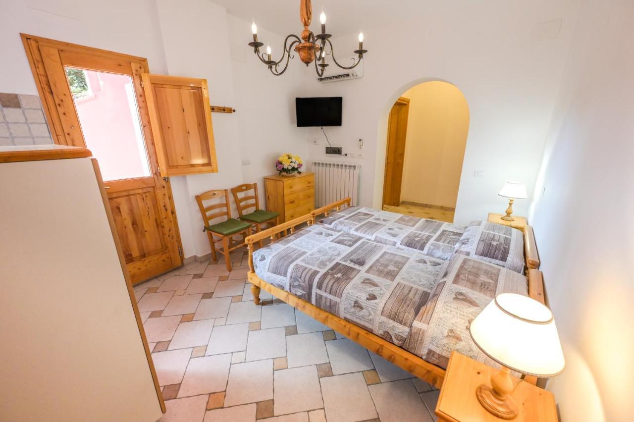 Agriturismo Poggio Al Pino Montelupo Fiorentino Buitenkant foto