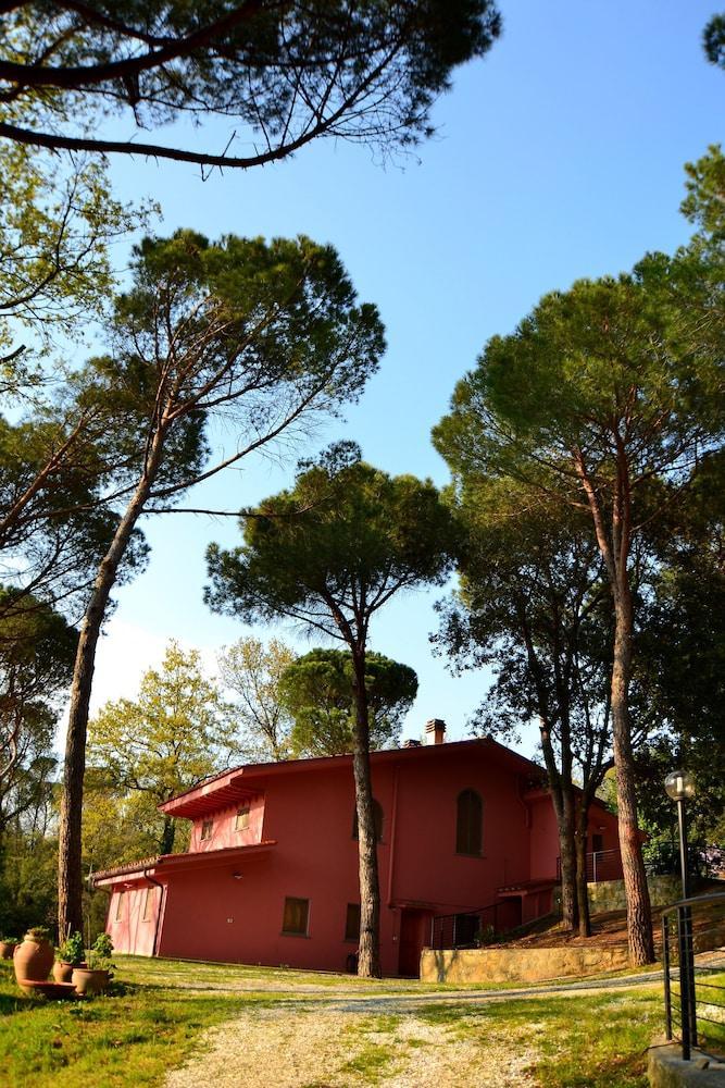 Agriturismo Poggio Al Pino Montelupo Fiorentino Buitenkant foto