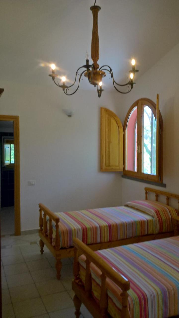 Agriturismo Poggio Al Pino Montelupo Fiorentino Buitenkant foto