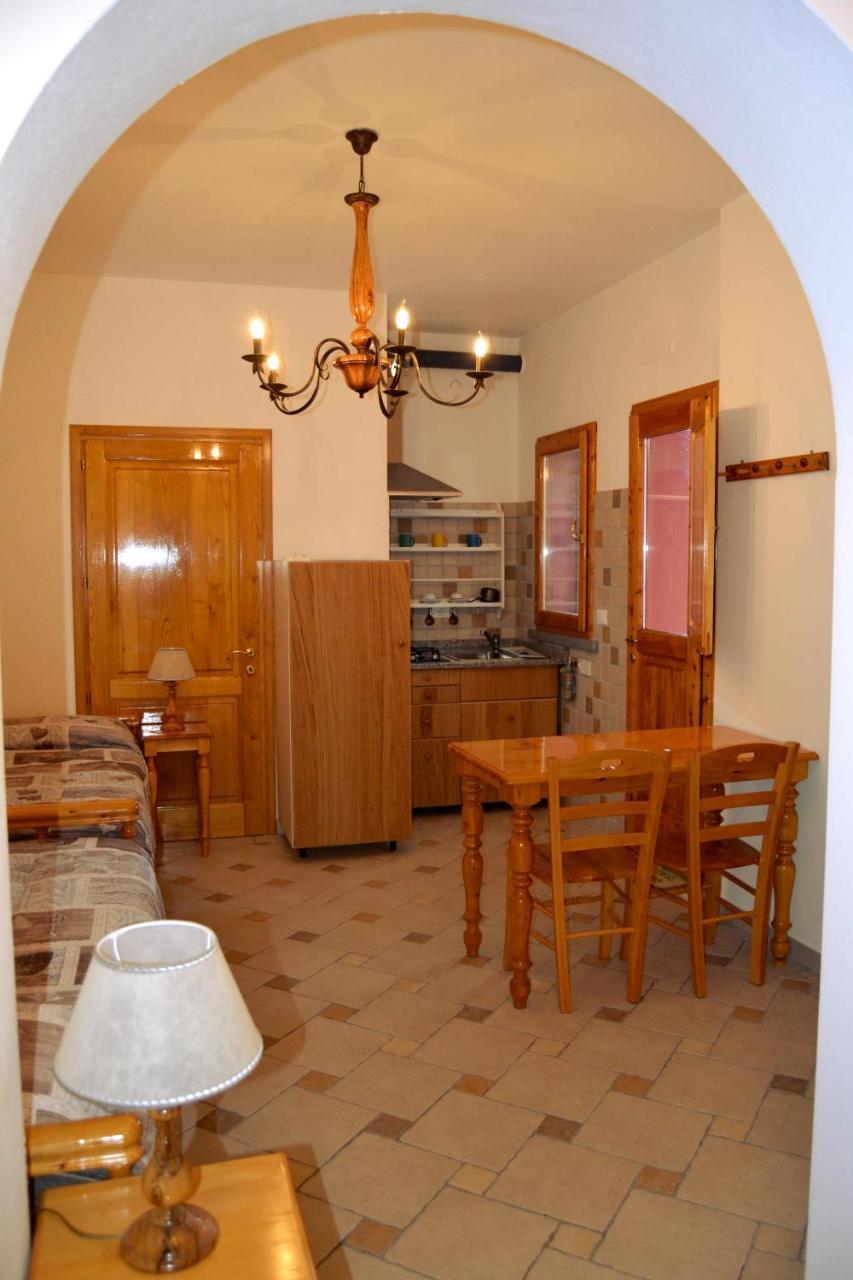 Agriturismo Poggio Al Pino Montelupo Fiorentino Buitenkant foto