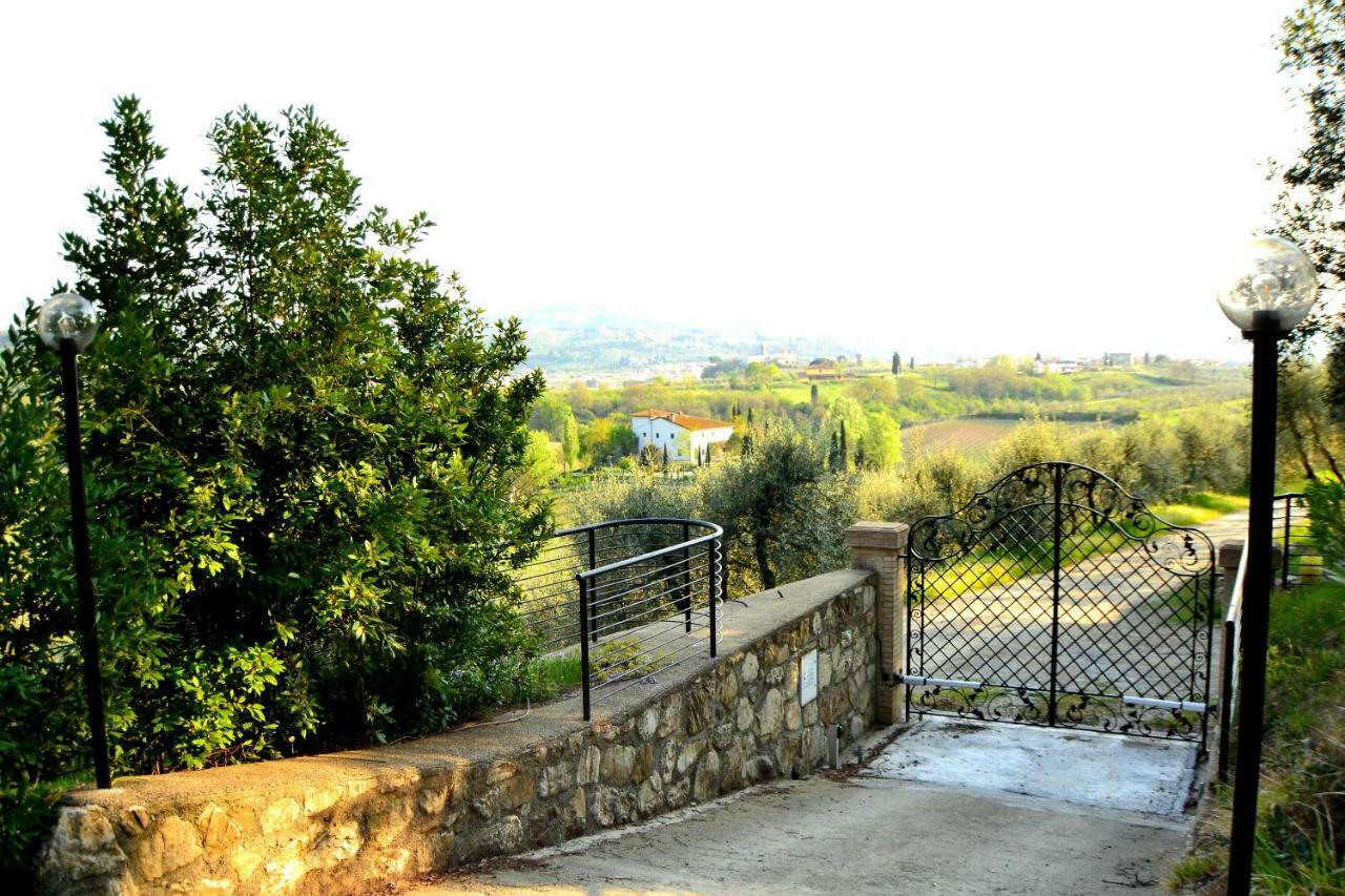 Agriturismo Poggio Al Pino Montelupo Fiorentino Buitenkant foto